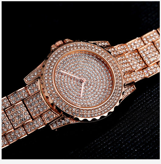 Reloj de Cuarzo Dorado con Cristales Brillantes para Mujer - Image 16