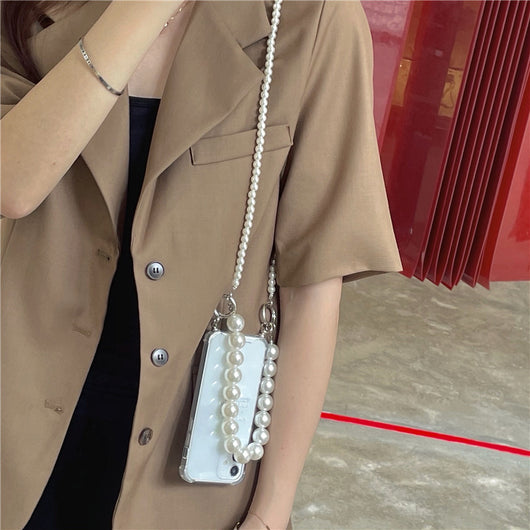 Funda para iPhone XS/XR con Cadena de Perlas Grandes - Protección Elegante - Image 5