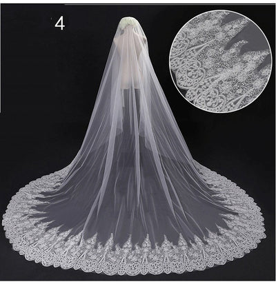 Vestido de Novia Lujo con Cola Larga y Velo de Hada Mágica - Image 11