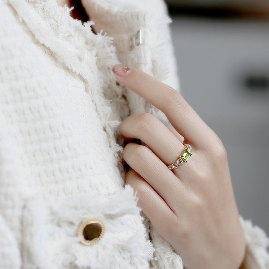 Anillo Rectangular de Plata 925 con Baño de Oro K e Incrustación de Olivino Verde - Image 15