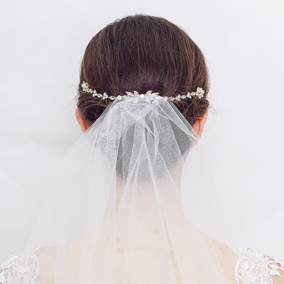 Peineta para Moño con Flores de Cristal - Accesorio Elegante para el Cabello - Image 6