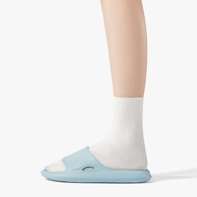 Pantuflas Antideslizantes para Hombre con Diseño Aireado - Image 9