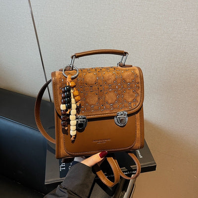 Bolsa Mensajera Cuadrada Texturizada para Mujer - Compacta y Versátil - Image 9