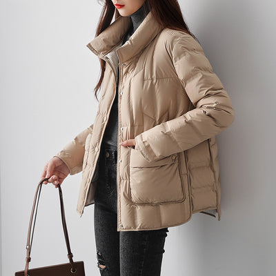 Chaqueta Casual de Plumón de Pato Blanco con Cuello Alto - Image 7