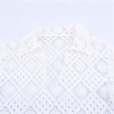 Blusa Elegante con Cuello en V y Bordados para Mujer - Image 3