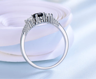 Anillo de Plata Esterlina con Zafiro Azul Real y Halo de Gemas - Image 6