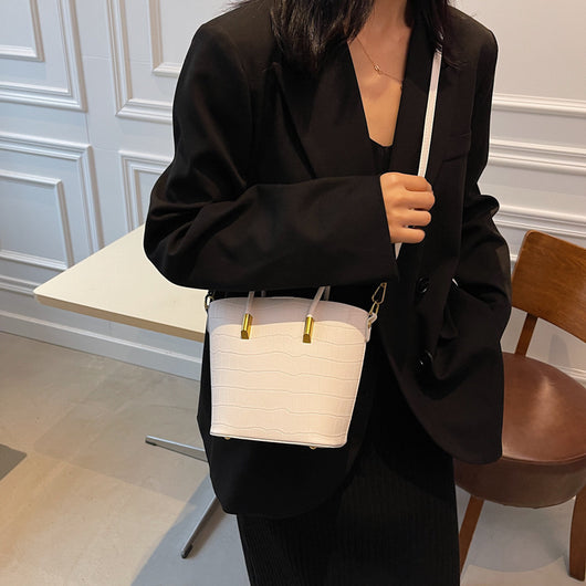 Bolso Cubo Portátil Estilo Coreano para Otoño e Invierno - Image 12