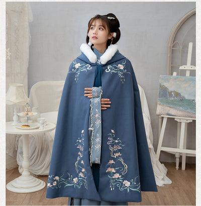 Capa Hanfu Bordada para Mujer con Forro Polar Largo - Image 9
