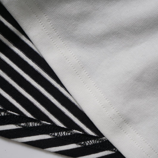 Blusa Estilo Y2K con Estampado Gráfico y Tirantes Finos para Mujer - Image 9