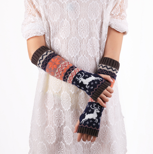 Guantes Navideños de Lana Tejida con Diseño Infantil - Cálidos y Acogedores - Image 7