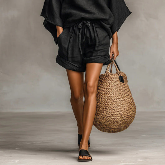 Conjunto Cómodo de Camiseta y Shorts de Color Liso - Image 3