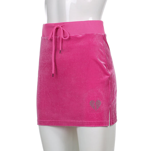 Falda Corta Terciopelo Rojo Corazón Diamante Ajustable - Image 13