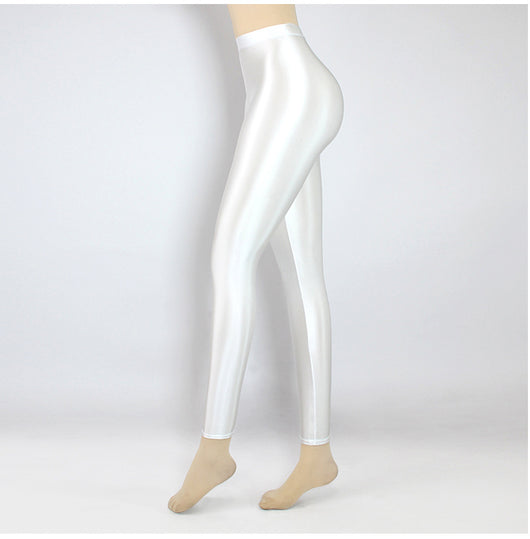 Leggins Deportivos Cortos Cintura Alta Elástica para Yoga y Ejercicio - Image 29