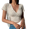Blusa Crop Top Floral Retro Cuello V Ajustado Manga Corta