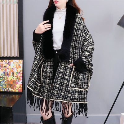 Poncho Cárdigan de Invierno con Cuello de Pelaje Sintético y Borlas - Talla Grande