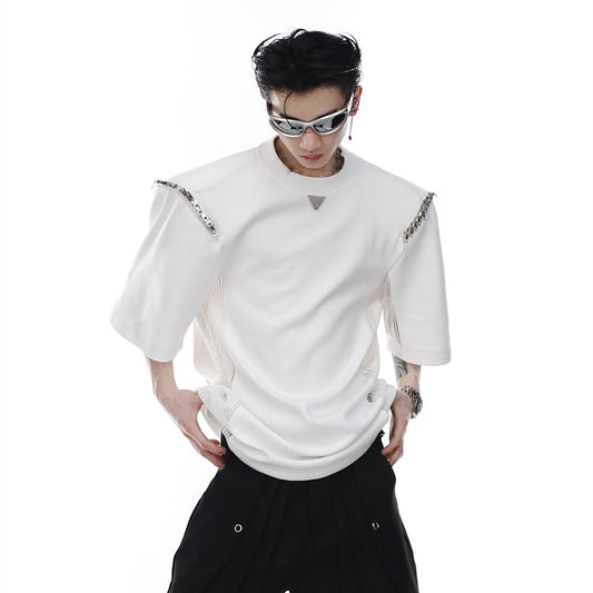 Playera Deconstruida para Hombre con Hombreras y Paneles Dorados