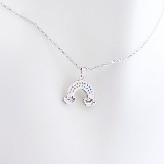 Collar Arcoíris con Nube - Diseño Minimalista para Mujer - Image 9