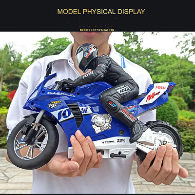 Moto Eléctrica Acrobática Teledirigida con Equilibrio, Drift y Efectos de Luz y Sonido - Image 11