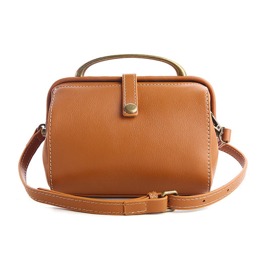 Bolsa Mensajera de Cuero para Mujer - Diseño Minimalista - Image 14