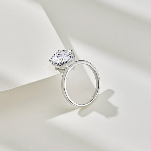 Anillo de Plata con Diamante Ovalado Grande para Mujer - Image 9