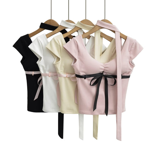 Playera Ajustada Cuello V con Cordones - Diseño Sensual y Moderno