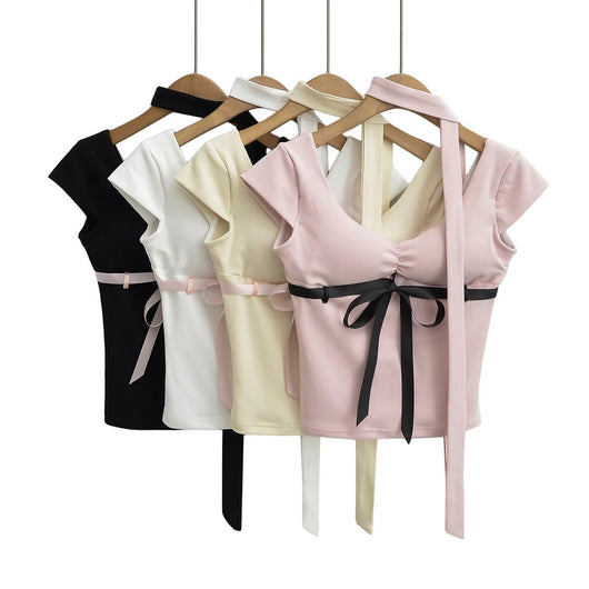 Playera Ajustada Cuello V con Cordones - Diseño Sensual y Moderno