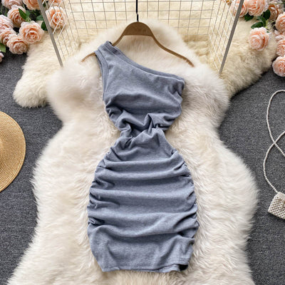 Vestido Tubo Plisado con Hombro Inclinado - Diseño Elegante en Colores Sólidos - Image 29