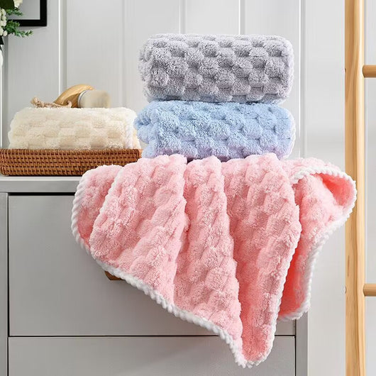 Toalla de Baño Coral Fleece Súper Absorbente y Suave - Image 3