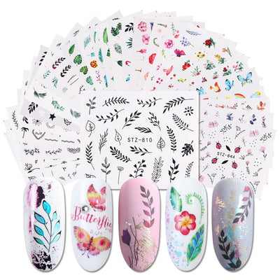 Set de Stickers para Uñas con Flores de Encaje Blanco y Negro - Image 24