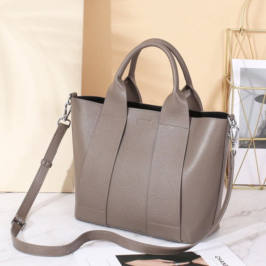 Bolso Tote de Cuero Genuino para Mujer - Diseño Minimalista y Funcional - Image 15