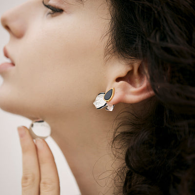 Aretes de Lujo Minimalista - Diseño Exclusivo y Sofisticado - Image 4