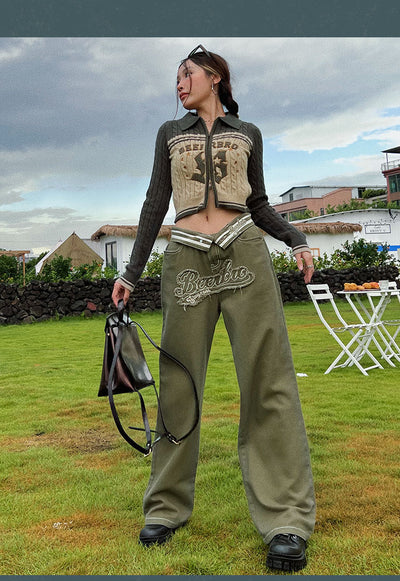 Jeans Rectos Mujer con Parche Bordado American Gothic y Orilla sin Rematar - Image 18
