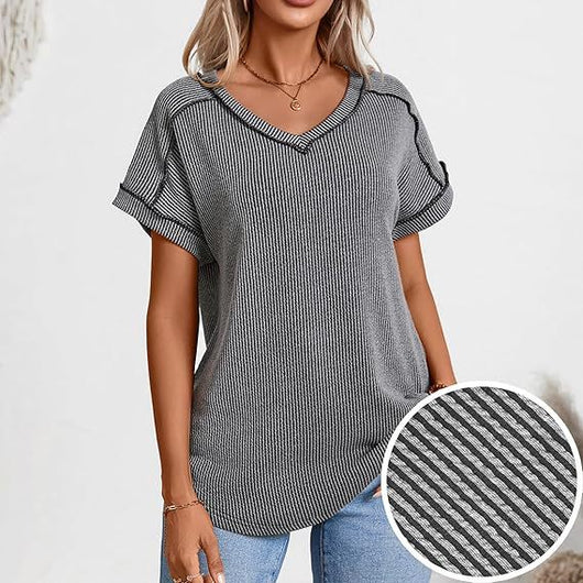 Blusa Deportiva Bicolor con Cuello V y Efecto Twist - Image 7