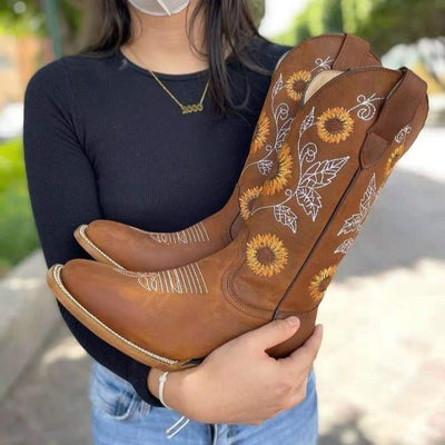 Botas Martin Bordadas con Girasol - Estilo Fashion - Image 12