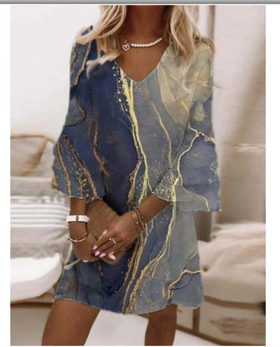 Vestido V-Neck con Volantes y Estampado de Mármol Dorado - Image 6
