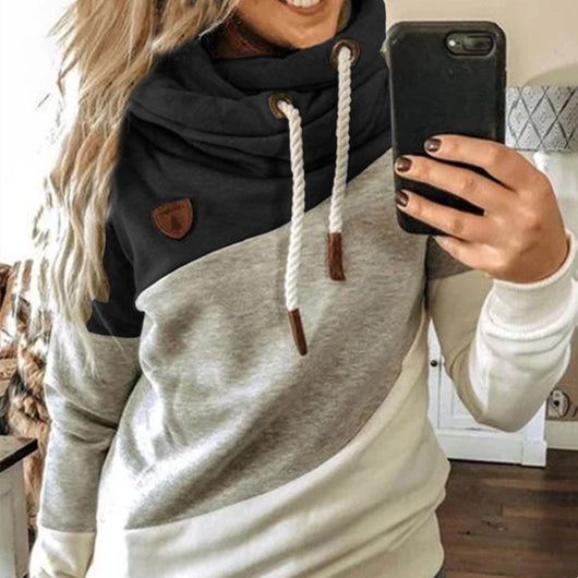 Sudadera con Capucha de Lana Polar con Costuras Decorativas