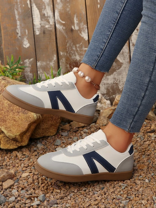 Zapatillas de Entrenamiento Planas Alemanas a Juego para Mujer - Image 19