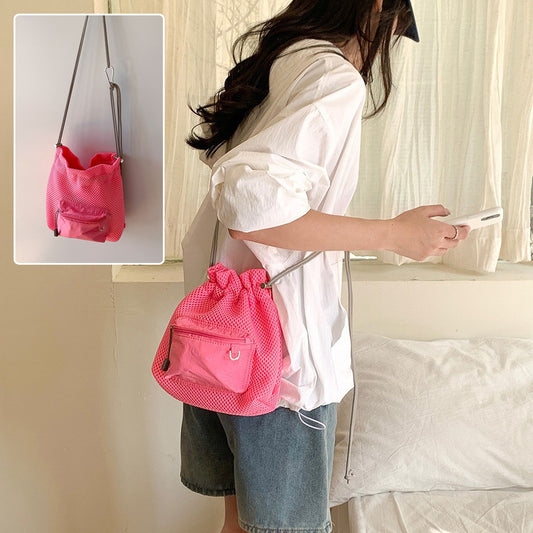 Bolsa Bucket de Malla con Cordón - Bolso Mensajero Chic para Mujeres
