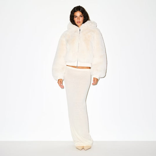 Chaqueta Cálida de Forro Polar con Capucha y Pelo Sintético Ecológico - Image 7