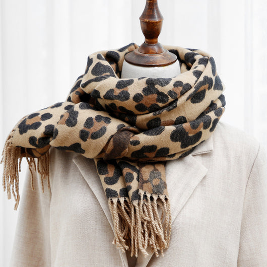 Bufanda Estampado Leopardo Doble Cara con Borlas Gruesas - Cashmira Premium - Image 7
