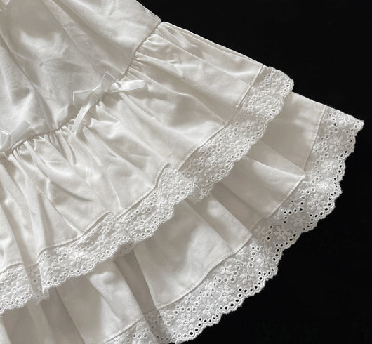 Falda Encaje Blanco Marfil Versátil - Prenda Básica Elegante - Image 3