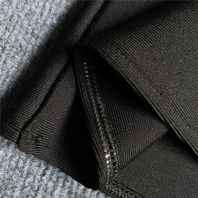 Jumpsuit Elegante con Detalle de Plumas y Diseño Ceñido - Image 15
