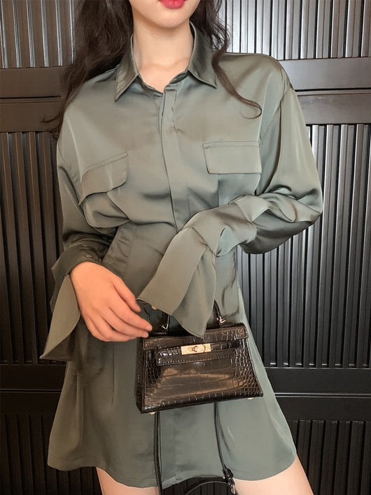Vestido Camisero Satinado Verde Oscuro - Diseño Elegante con Cintura Marcada - Image 3