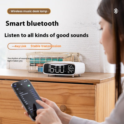 Parlante Bluetooth 3 en 1 con Carga Inalámbrica y Luz Nocturna - Image 4