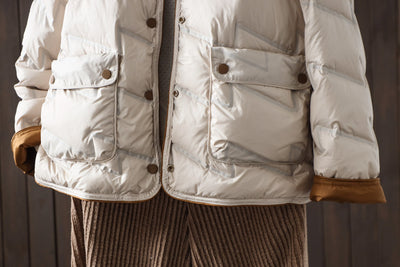 Abrigo Reversible de Plumón para Mujer - Corto, Ligero y Elegante en Blanco - Image 13
