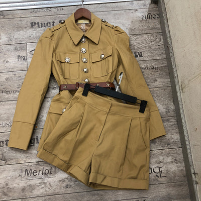 Traje Militar Femenino de Temperamento y Elegancia - Image 2