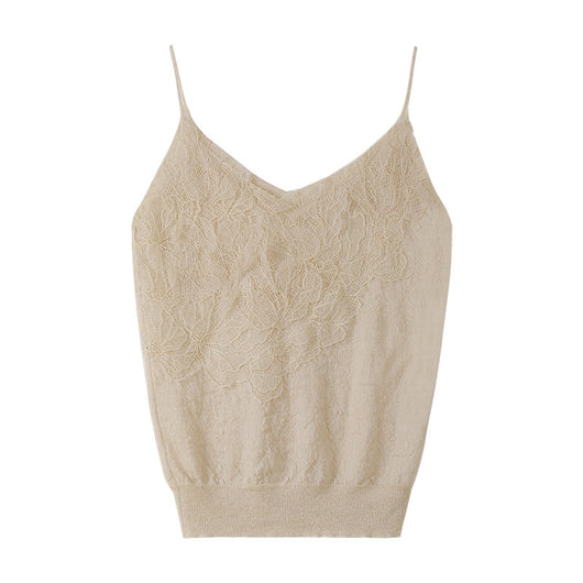 Blusa Tejida con Tirantes Finos de Encaje y Escote V - Image 9