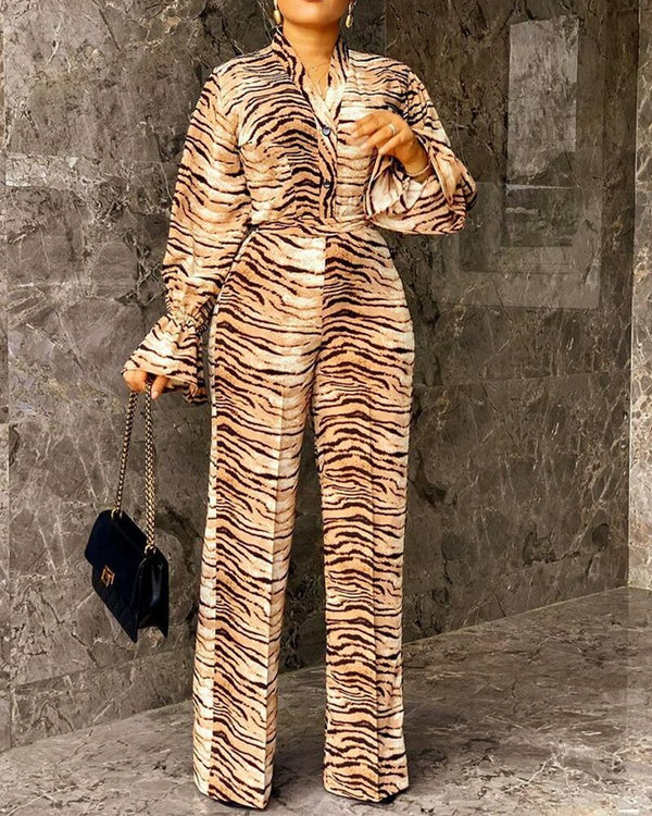 Pantalón Casual Estampado Leopardo con Costuras Decorativas