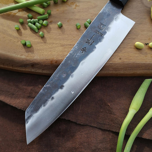 Cuchillo de Chef Forjado en Acero Inoxidable con Patrón Martillado - Image 9