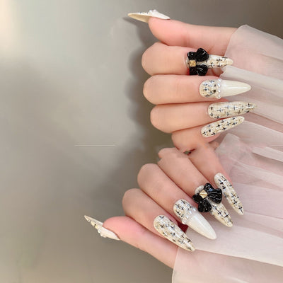 Parches de Uñas Tweed Premium con Acabado Lujo Ligero - Image 3